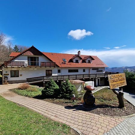 Wellness Hotel Chata Jana Lopeník Екстериор снимка